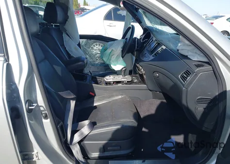 2012 Hyundai Genesis 3.8 z USA, uszkodzony, nr VIN KMHGC4DD9CU176046